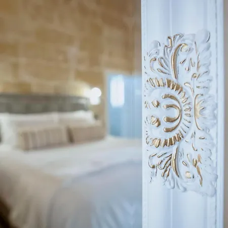 Feriehus Hnejja - Maltese Character Maisonette In Floriana- 5-min Walk To Valletta