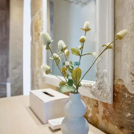 Hnejja - Maltese Character Maisonette In Floriana- 5-min Walk To Valletta *