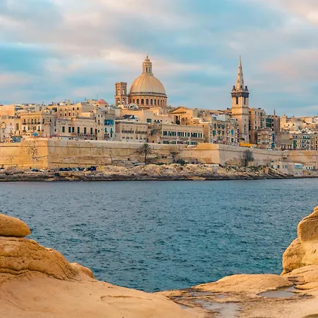 別荘 Hnejja - Maltese Character Maisonette In Floriana- 5-min Walk To Valletta *